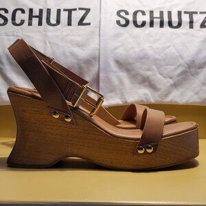 $79 NWT (8.5) SCHUTZ Leather Wedge Sandal